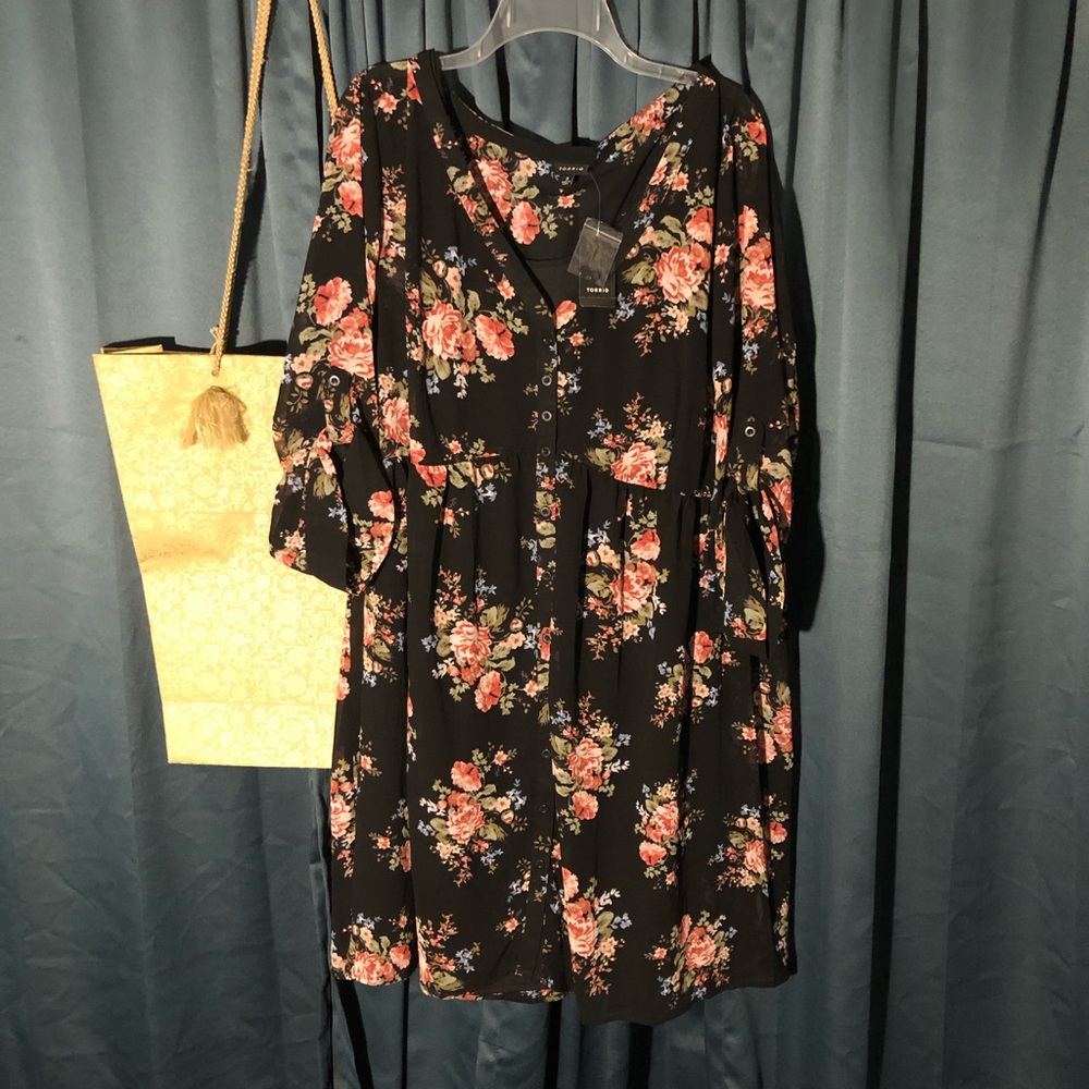 Torrid Black Floral Dress (Torrid tub).  Live:#35